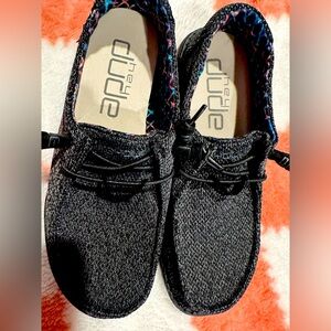 Hey Dudes size 8 women